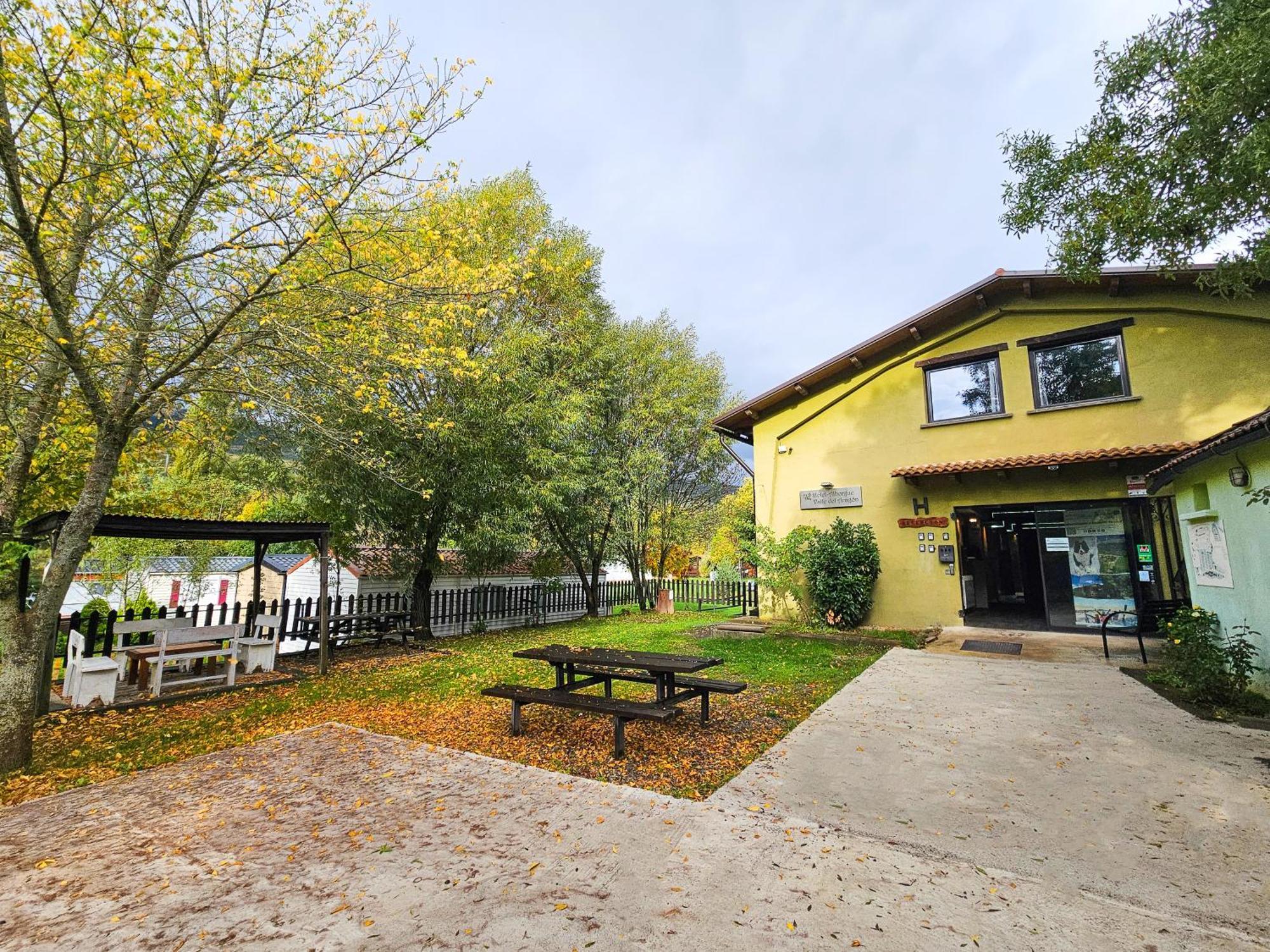 Hostel Backpacker Solopuent Castiello de Jaca Exterior photo