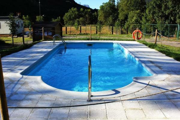 Hostel Backpacker Solopuent Castiello de Jaca Exterior photo